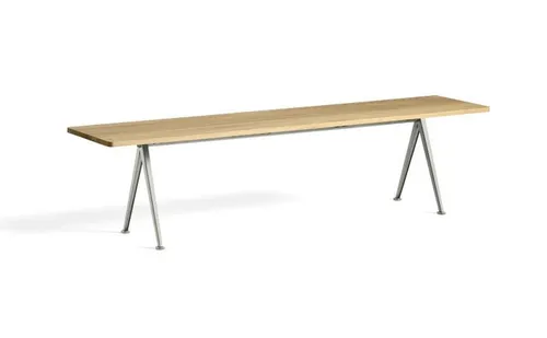 HAY Pyramid Bench 12 L: 250 cm - Beige Steel Base/Clear Lacquered Oak