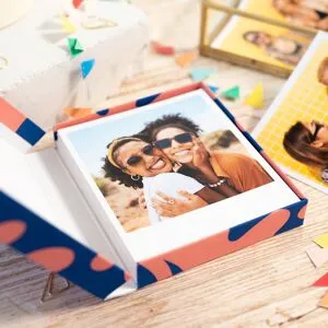 smartphoto Fotos in der Box Blumen zur Kommunion