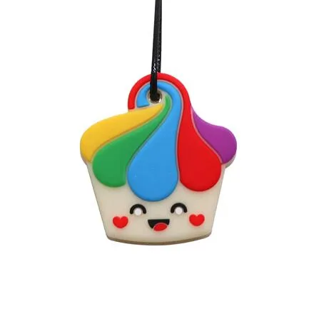 Upokojujúci prívesok Cupcake, dúhový