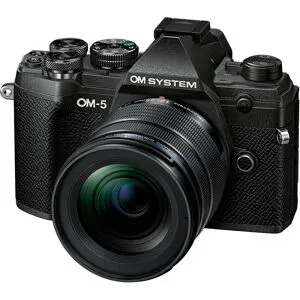 OM System OM-5 kamerahus - Svart + 12-45mm f/4 PRO