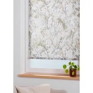 bonprix Blendschutzrollo mit Äste Druck braun 4 (H/B: 150/70 cm)/7 (H/B: 150/100 cm)/1 (H/B: 150/45 cm)/2 (H/B: 150/50 cm)/5 (H/B: 150/80 cm)/6 (H/B: 150/90 cm)/8 (H/B: 150/120 cm)/3 (H/B: 150/60 cm)/9 (H/B: 210/80 cm)