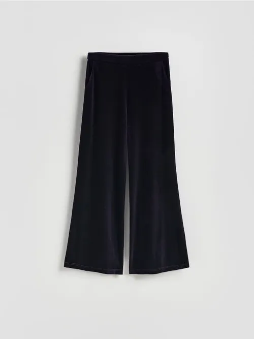 Reserved - Spodnie z szerokimi nogawkami - ciemnofioletowy